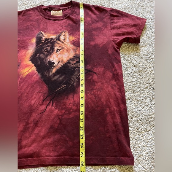 Vintage The Mountain Leather Tag Graphic Wolf T-shirt Red Tie Dye Size Medium - Picture 5 of 7